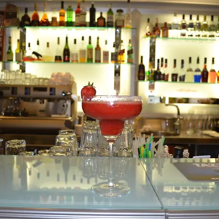 Lägenhetshotell Aateli Lakeside - Former