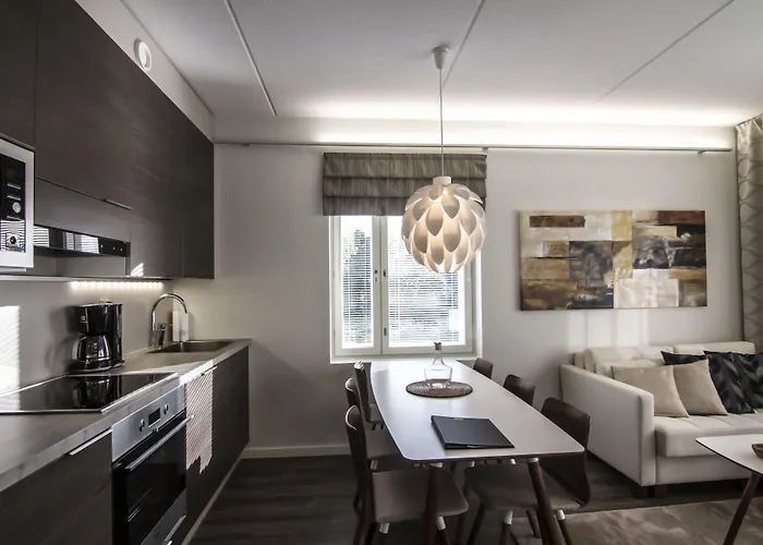 Aateli Lakeside - Former فُوَكاتي