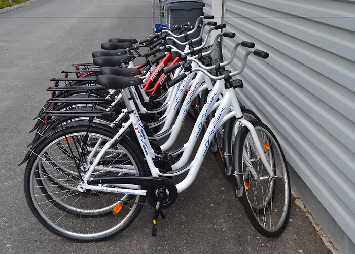 Aateli Lakeside - Former فُوَكاتي