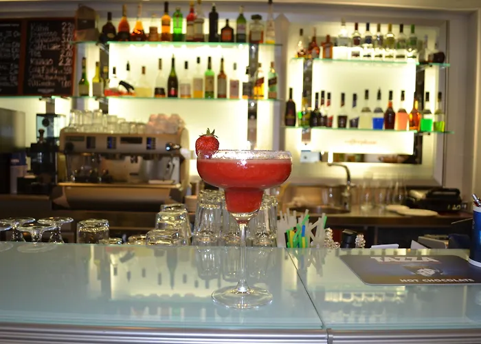 شقة فندقية Aateli Lakeside - Former